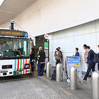 埼玉工业大学研发的自动驾驶巴士在东京上路试运行