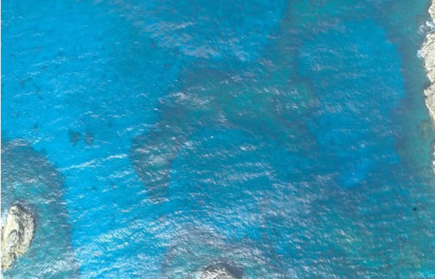 日本海上保安厅于小笠原诸岛海域发现日本境内第三处海底喀斯特地形