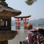 日本著名的广岛县宫岛的严岛神社，在外国游客中也很有人气。