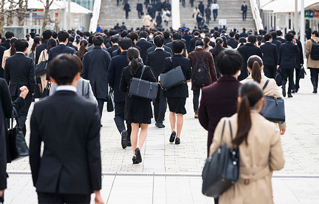 调查：日本企业“减招”应届毕业生的占比超过“扩招”