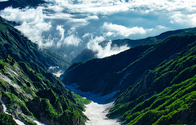日本“北阿尔卑斯”山岳冰川持续缩小