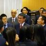 【交流】日本外务大臣河野太郎正式访华：与访日青年代表团亲切交流