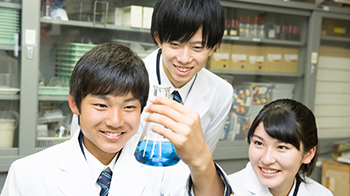 【日美中韩高中生科学意识调查】日本学生对课堂内容感兴趣，但探索意愿较低