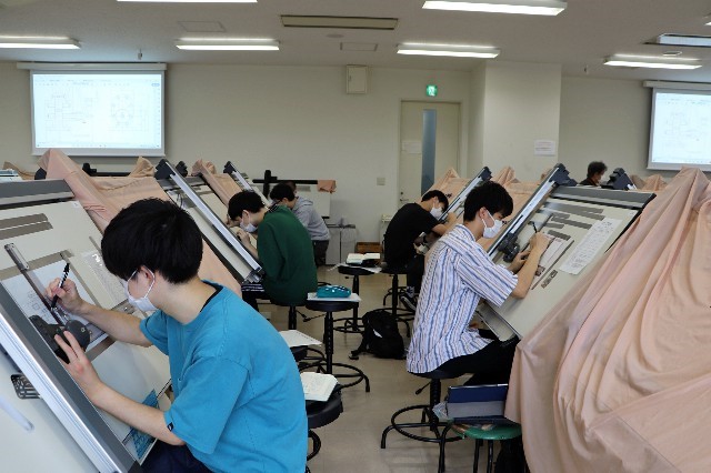 日本大学尝试发挥网课优点 下半学期开始 混合授课 客观日本