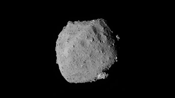 东京大学等发现，在小行星“龙宫”上有大分子有机物