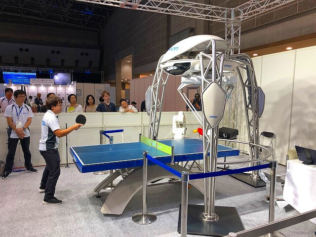 欧姆龙的乒乓球竞技机器人