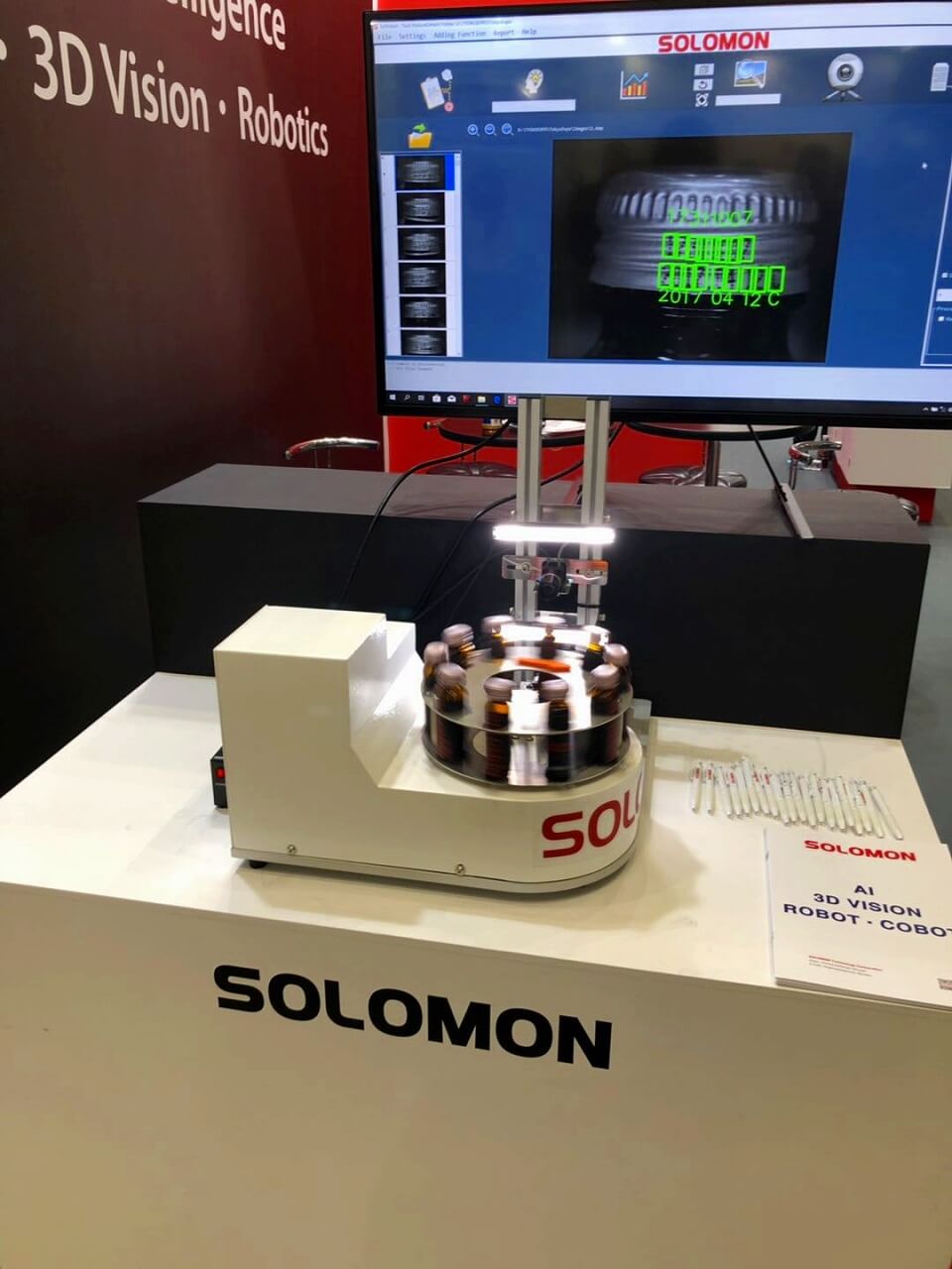 新型机器人解决方案引领东京RoboDEX展 SOLOMON的高速AI检测系统